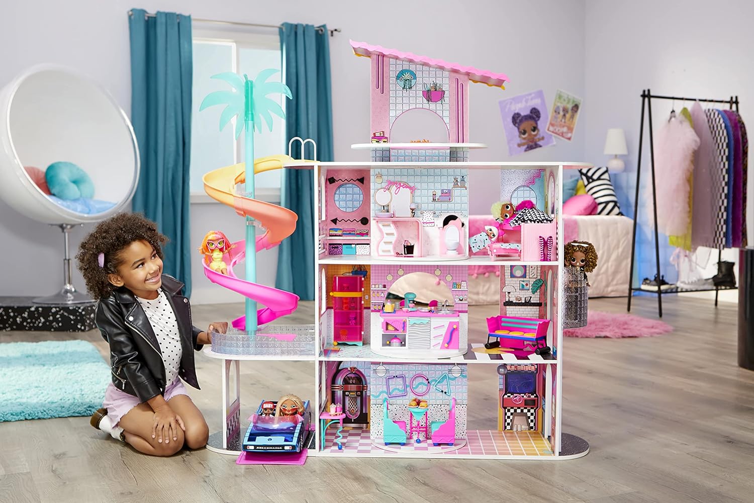 lol surprise omg fashion house playset review L.O.L. Surprise OMG Fashion House Playset Review
